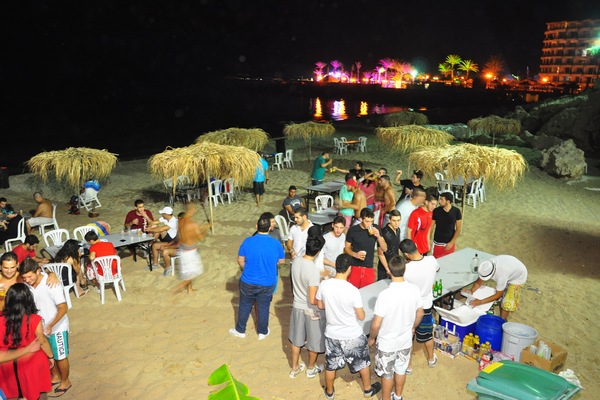 Zoo Beach Party 